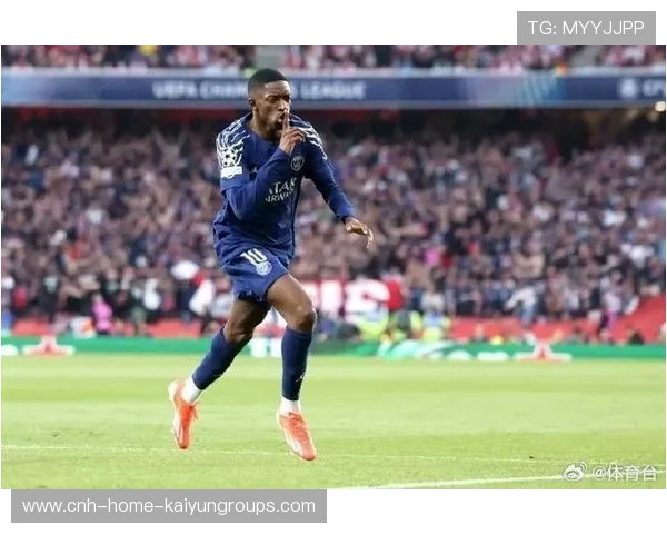 带伤坚持训练 登贝莱誓为巴黎战术核心迎战拜仁 带伤坚持训练 登贝莱誓为巴黎战术核心迎战拜仁