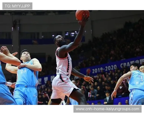 勇士唯一亮点杨瀚森：年轻力量点亮未来