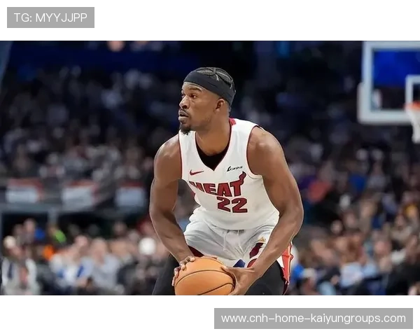 巴特勒造出对抗后稳稳命中，热火控制住节奏