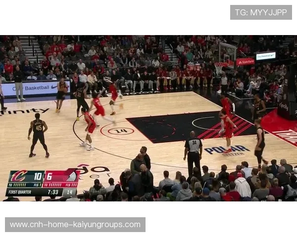 奇克直塞肋部,莱奥顺势突入禁区,奇克1v5